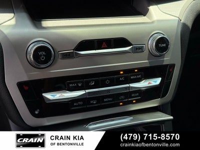 2024 Ford Explorer XLT - 4WD / CLEAN CARFAX / ONE OWNER