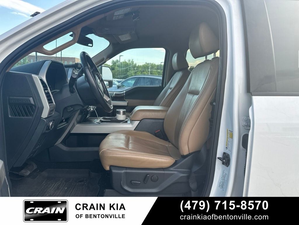 2022 Ford F-250SD Lariat - 4WD / CLEAN CARFAX / ONE OWNER