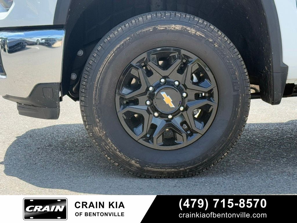 2025 Chevrolet Silverado 2500HD LT - 4WD / CLEAN CARFAX / ONE OWNER