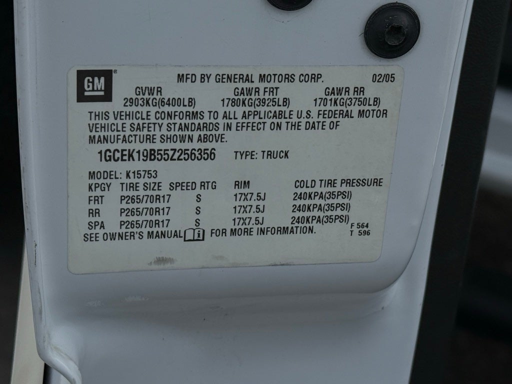 2005 Chevrolet Silverado 1500 Z71 Style Side - 4WD / CLEAN CARFAX