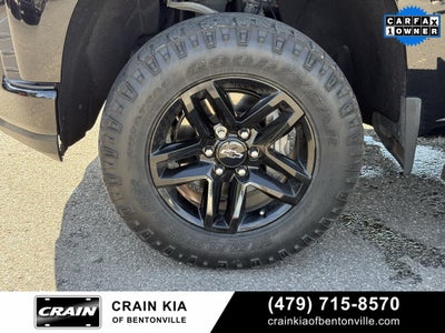 2021 Chevrolet Silverado 1500 Custom Trail Boss - 4WD / CLEAN CARFAX / ONE OWNER