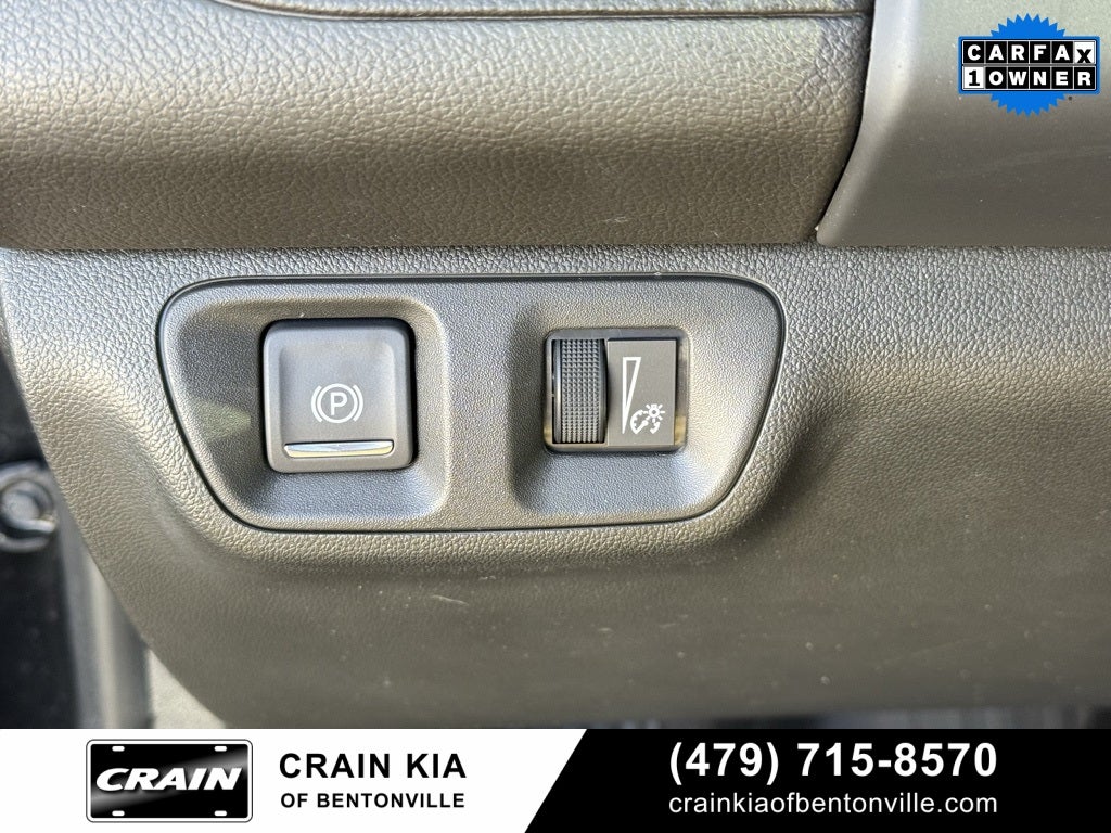 2023 GMC Acadia AT4 - AWD / CLEAN CARFAX / ONE OWNER