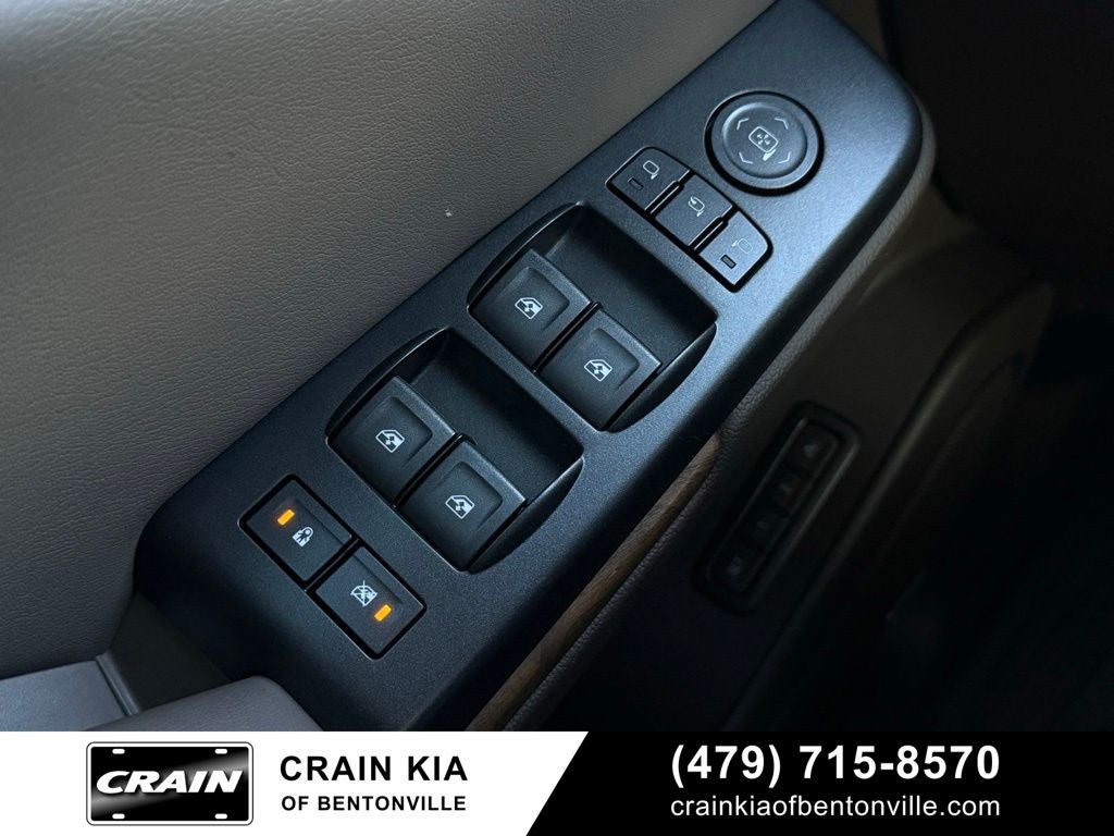 2018 GMC Yukon Denali Ultimate - 4WD / SUNROOF / CLEAN CARFAX