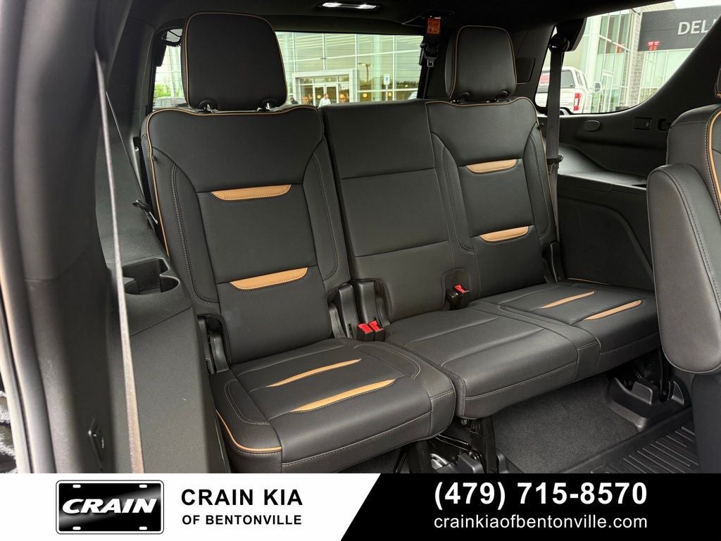 2022 GMC Yukon AT4 - 4WD / PANORAMIC SUNROOF / CLEAN CARFAX