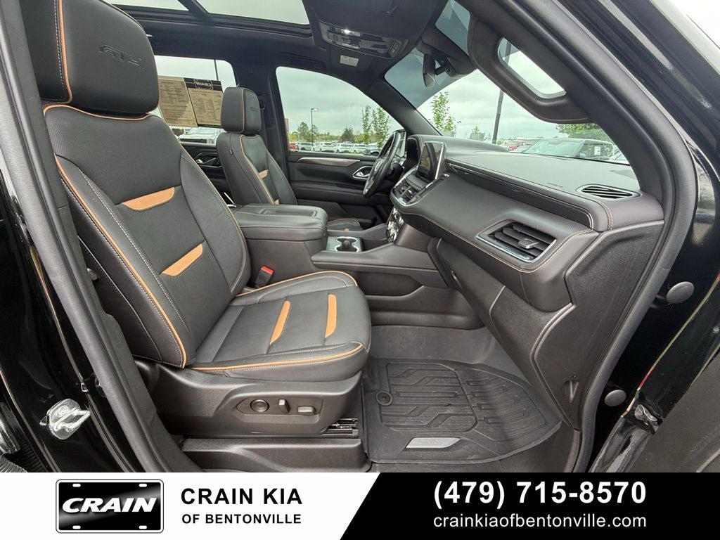 2022 GMC Yukon AT4 - 4WD / PANORAMIC SUNROOF / CLEAN CARFAX