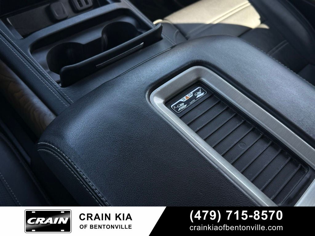 2018 GMC Yukon XL Denali Ultimate - 4WD / SUNROOF / CLEAN CARFAX