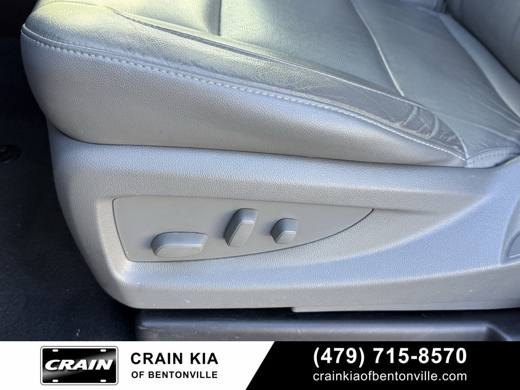 2019 Chevrolet Suburban LT - 4WD / SUNROOF / CLEAN CARFAX