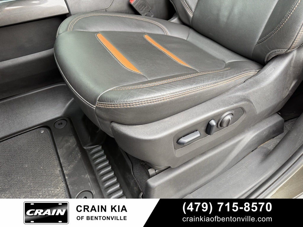 2023 GMC Sierra 2500HD AT4 - 4WD / SUNROOF / CLEAN CARFAX