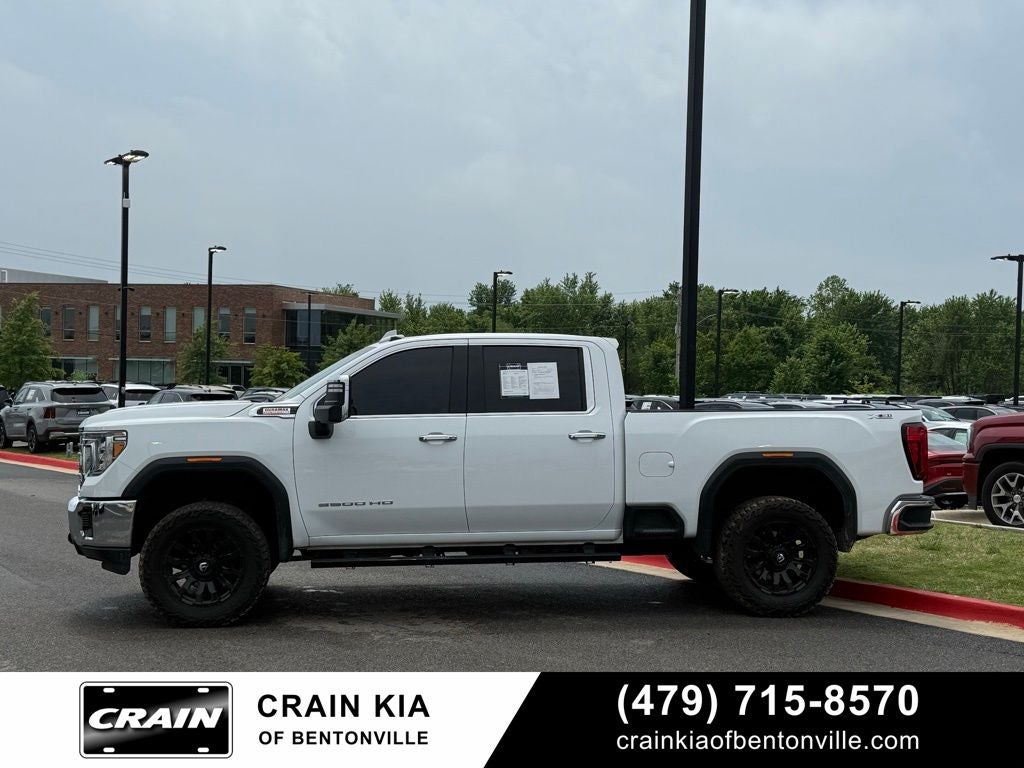 2020 GMC Sierra 3500HD SLT - 4WD / CLEAN CARFAX