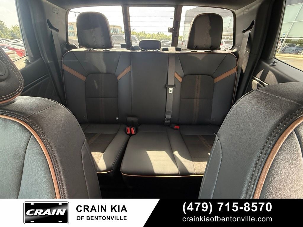 2024 GMC Canyon AT4 - 4WD / CLEAN CARFAX / ONE OWNER