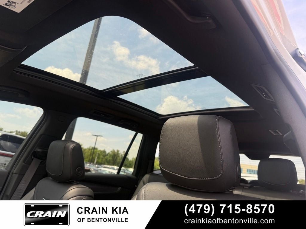 2024 Cadillac XT6 Luxury - AWD / PANORAMIC SUNROOF / CLEAN CARFAX