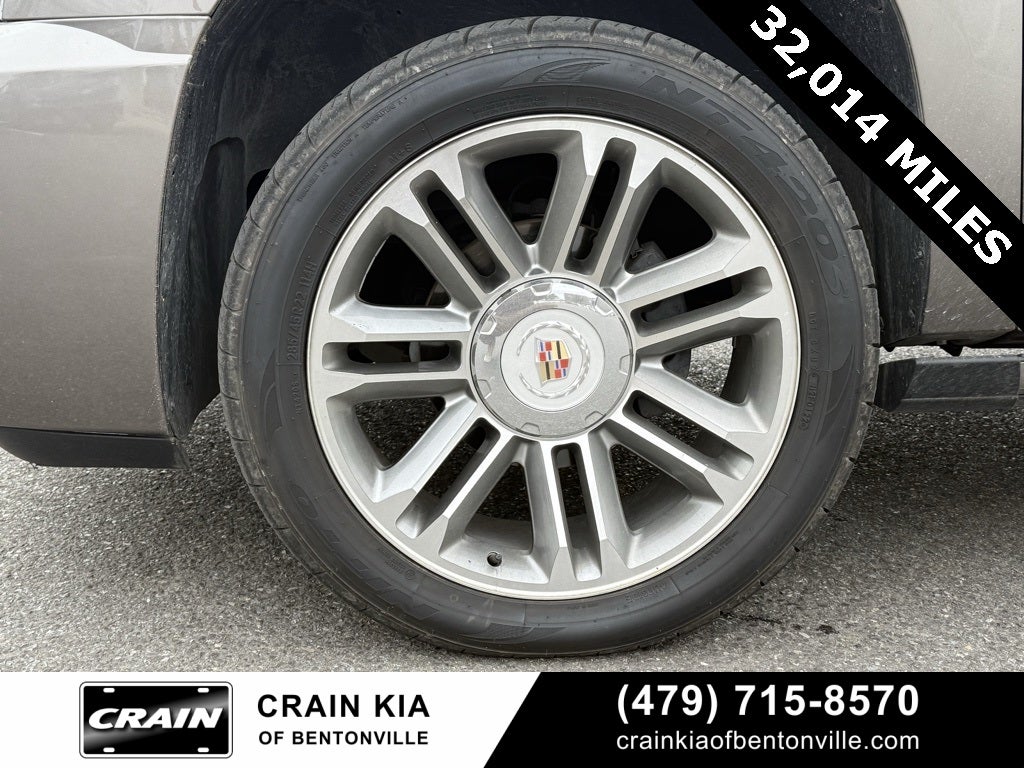 2014 Cadillac Escalade Premium - AWD / CLEAN CARFAX / VERY LOW MILES!