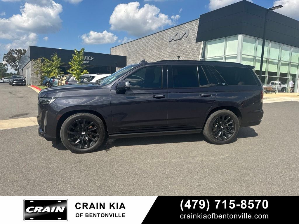 2023 Cadillac Escalade Sport Platinum Onyx - 4WD / PANORAMIC SUNROOF / CLEAN CARFAX