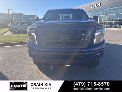 2017 Nissan Titan XD PRO-4X - 4WD / CLEAN CARFAX