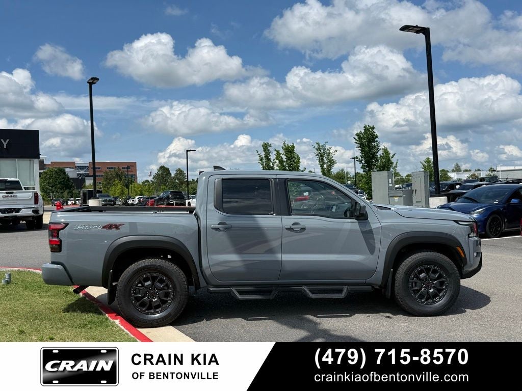 2024 Nissan Frontier PRO-4X - 4WD / SUNROOF / CARFAX ONE OWNER