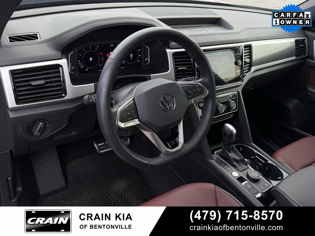2023 Volkswagen Atlas Cross Sport 3.6L V6 SEL Premium R-Line - AWD / PANORAMIC SUNROOF / 1 OWNER