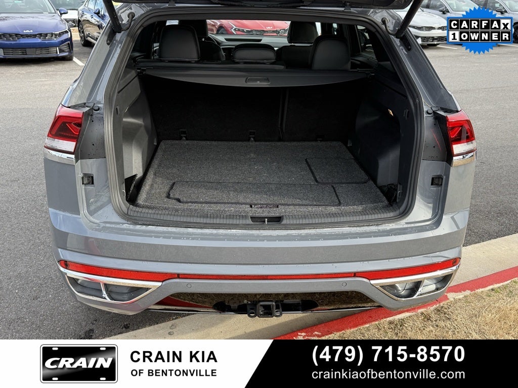2023 Volkswagen Atlas Cross Sport 3.6L V6 SEL Premium R-Line - AWD / PANORAMIC SUNROOF / 1 OWNER