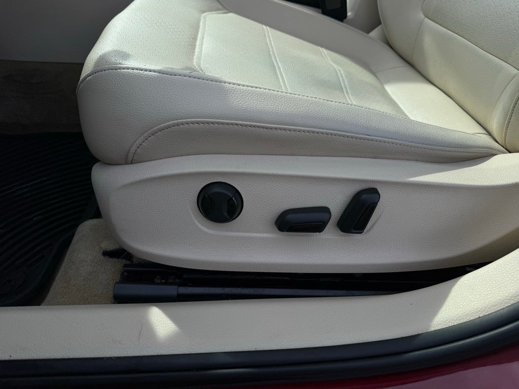 2015 Volkswagen Passat 1.8T Limited Edition - CLEAN CARFAX