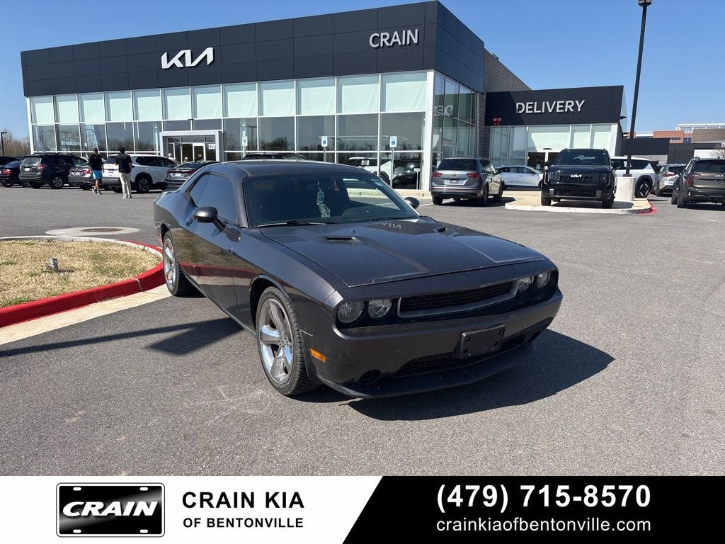 2013 Dodge Challenger SXT - CLEAN CARFAX HISTORY