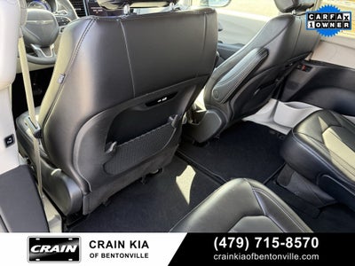 2024 Chrysler Pacifica Touring L - CLEAN CARFAX / ONE OWNER
