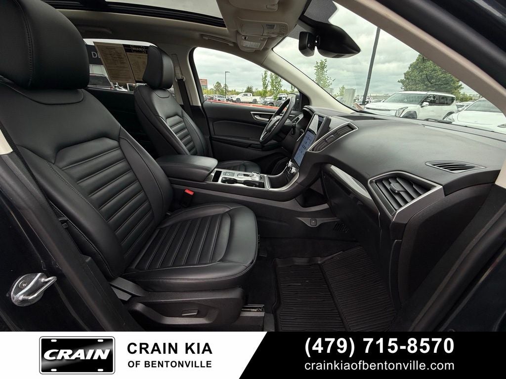 2024 Ford Edge SEL - AWD / PANORAMIC SUNROOF / ONE OWNER