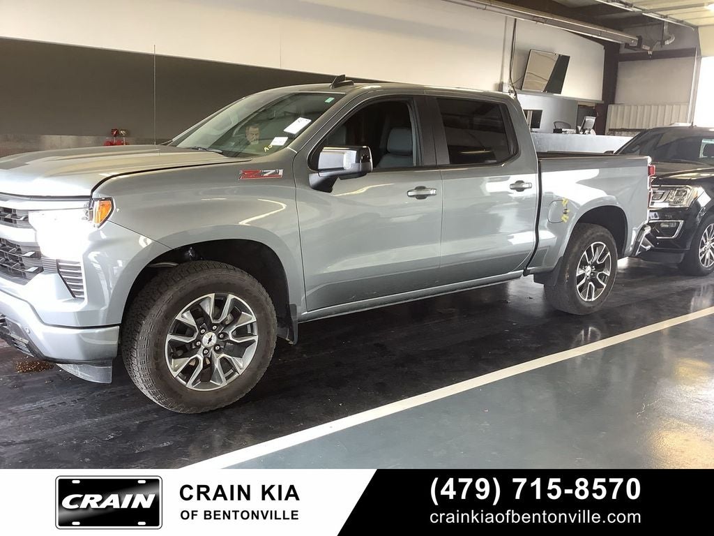 2025 Chevrolet Silverado 1500 RST - 4WD / CLEAN CARFAX / ONE OWNER