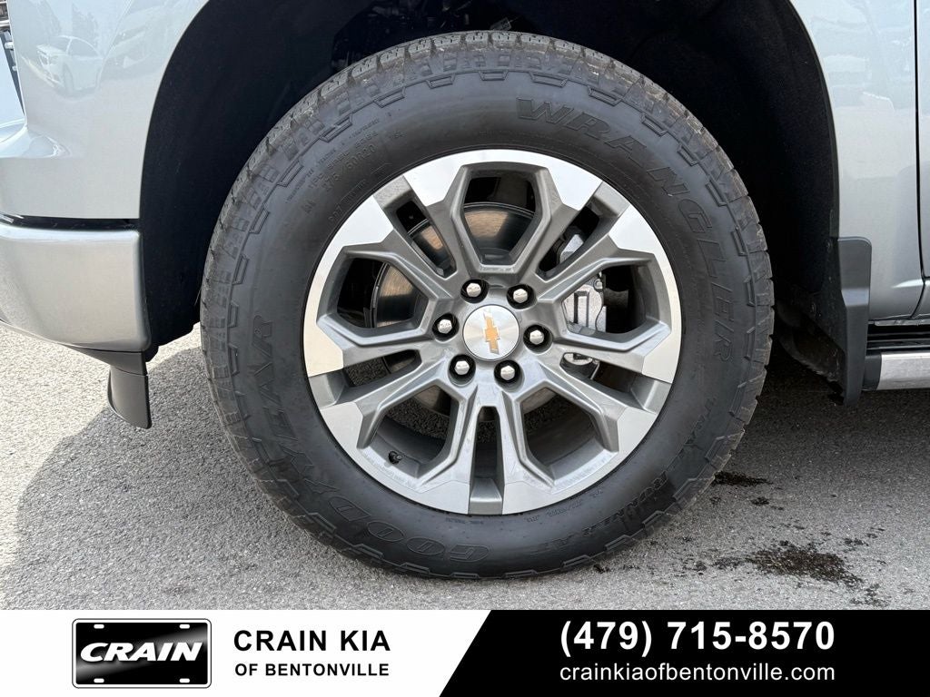 2025 Chevrolet Silverado 1500 High Country - 4WD / SUNROOF / ONE OWNER