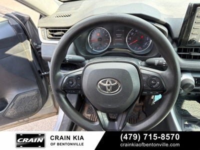 2019 Toyota RAV4 LE - AWD / CLEAN CARFAX / ONE OWNER