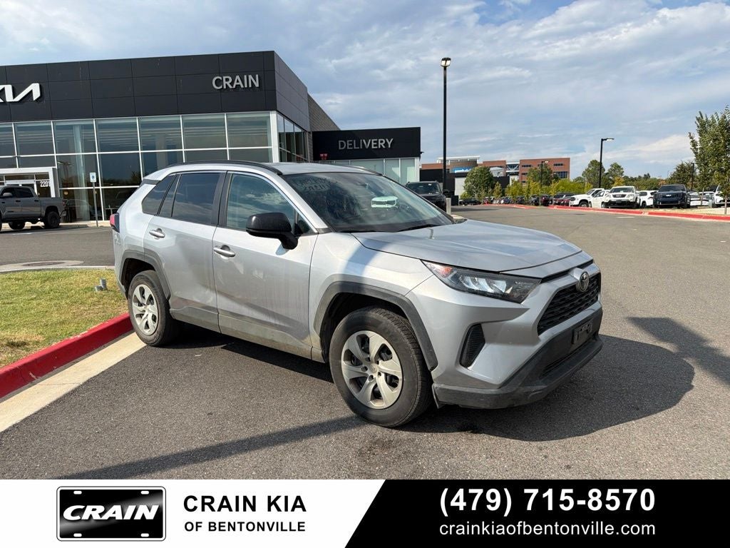 2019 Toyota RAV4 LE - AWD / CLEAN CARFAX / ONE OWNER