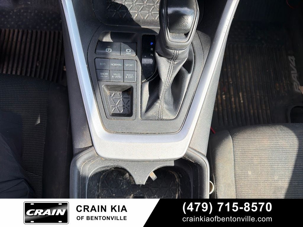 2019 Toyota RAV4 LE - AWD / CLEAN CARFAX / ONE OWNER
