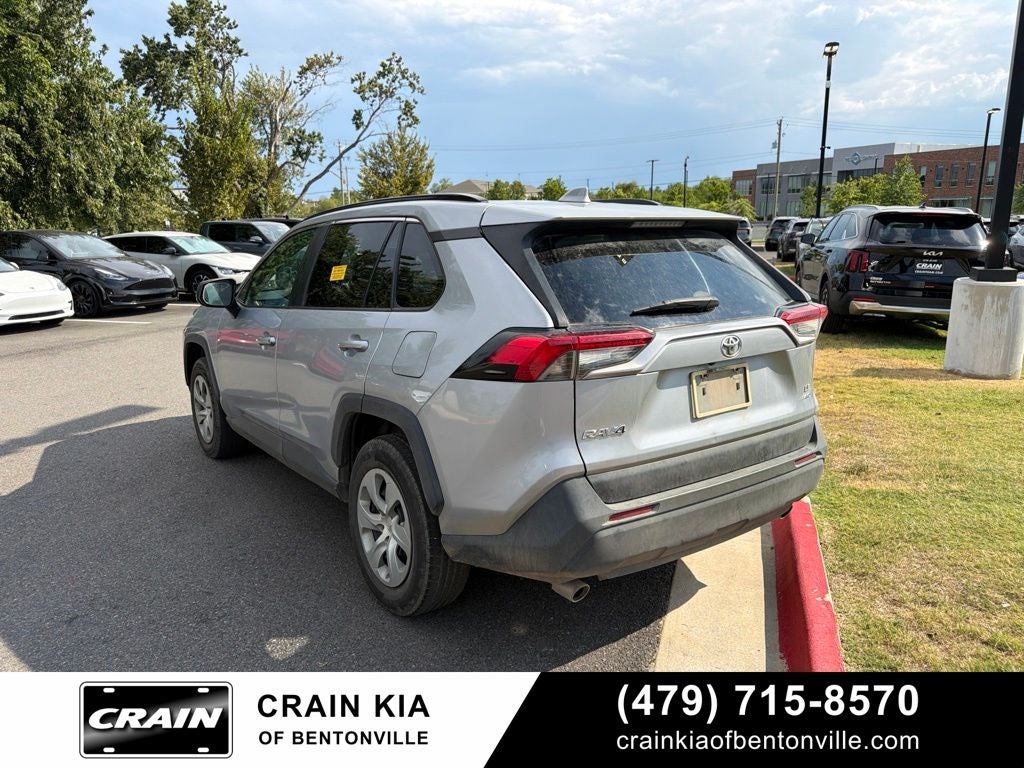 2019 Toyota RAV4 LE - AWD / CLEAN CARFAX / ONE OWNER