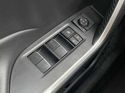 2024 Toyota RAV4 XLE - CLEAN CARFAX / ONE OWNER