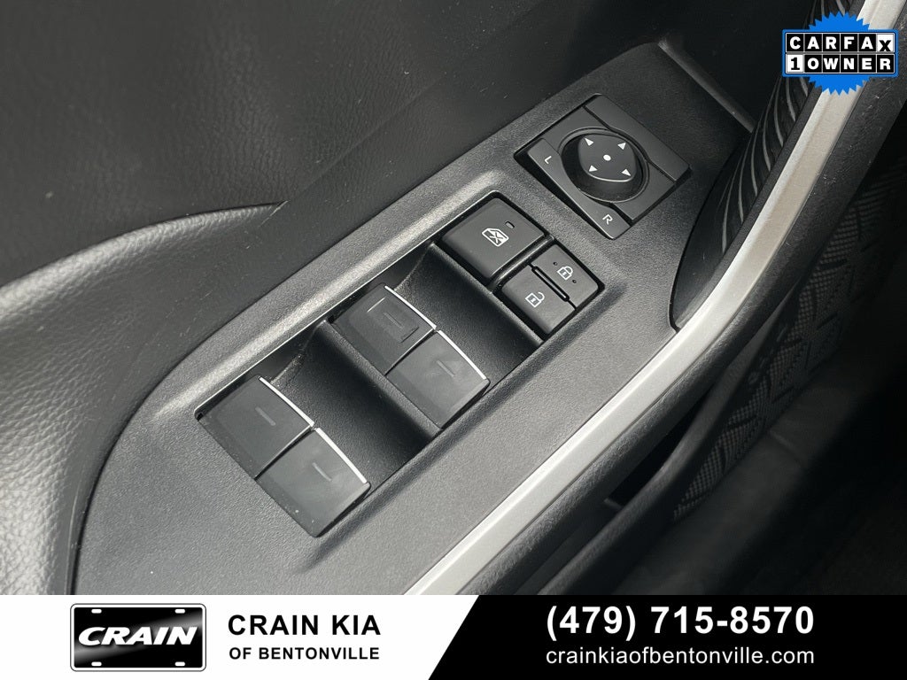 2024 Toyota RAV4 XLE - CLEAN CARFAX / ONE OWNER