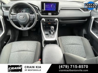 2024 Toyota RAV4 XLE - CLEAN CARFAX / ONE OWNER