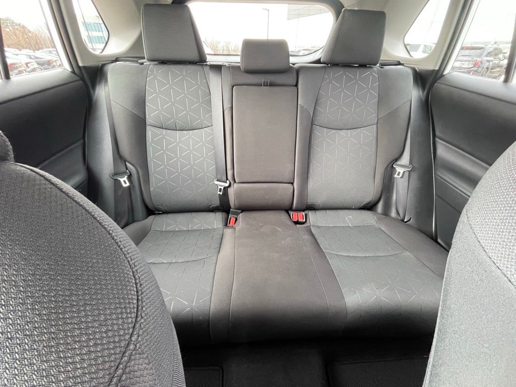 2024 Toyota RAV4 XLE - CLEAN CARFAX / ONE OWNER