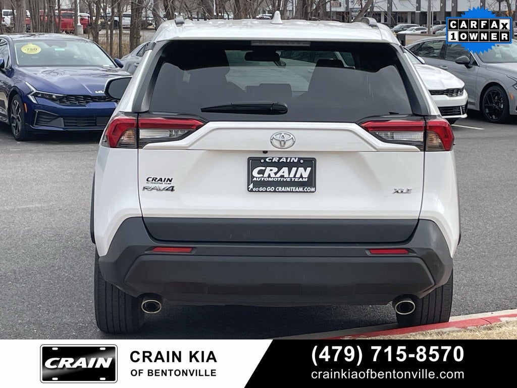 2024 Toyota RAV4 XLE - CLEAN CARFAX / ONE OWNER