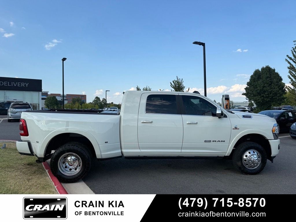 2022 RAM 3500 Limited Longhorn - 4WD / SUNROOF / DUALLY
