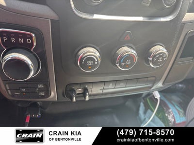 2022 RAM 1500 Classic Tradesman - 4WD / CLEAN CARFAX