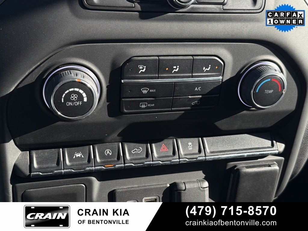 2022 Chevrolet Silverado 1500 Custom - 4WD / CLEAN CARFAX / ONE OWNER