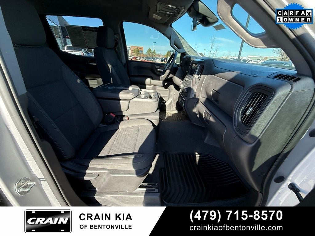 2022 Chevrolet Silverado 1500 Custom - 4WD / CLEAN CARFAX / ONE OWNER