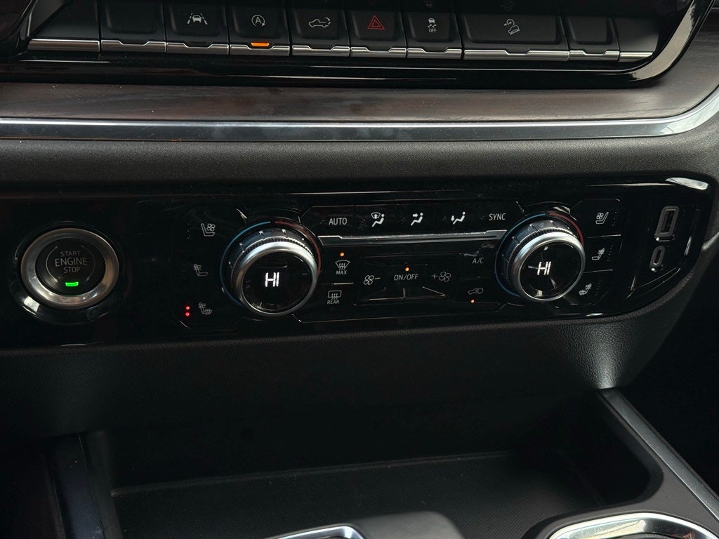 2023 GMC Sierra 1500 SLT - 4WD / CARFAX ONE OWNER