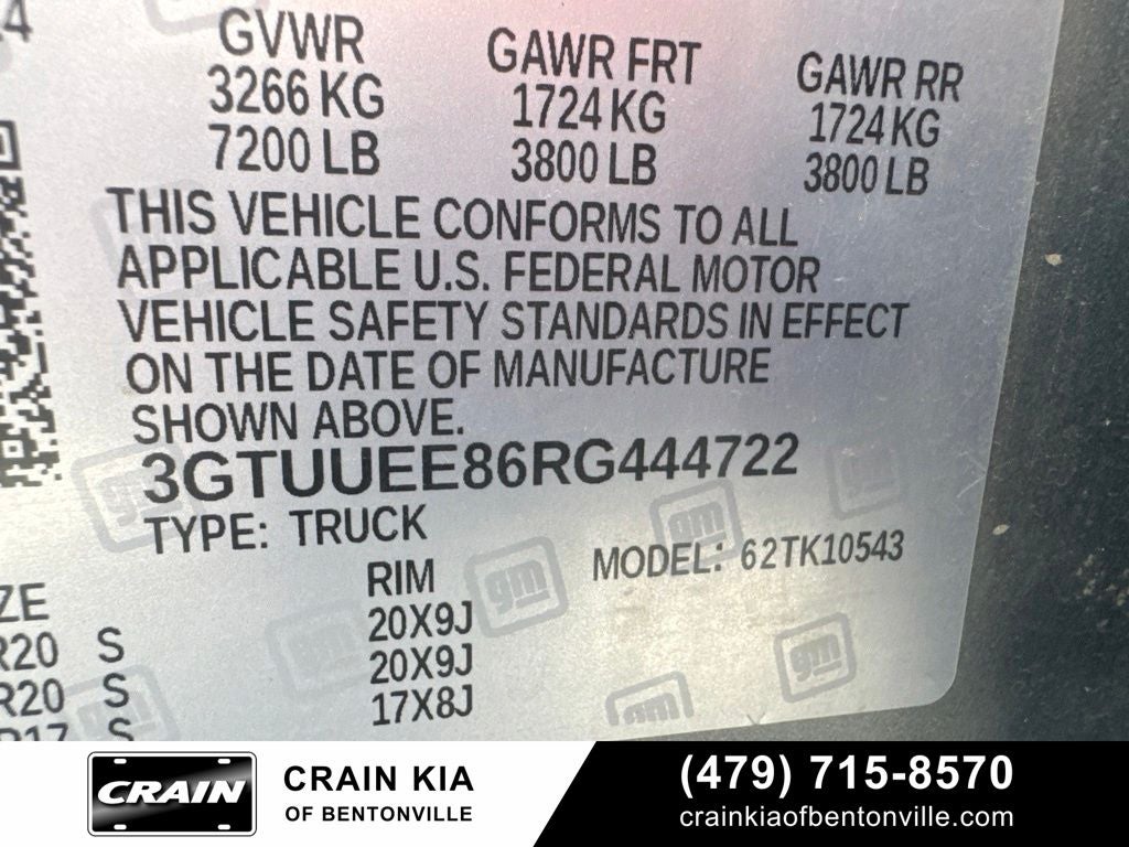 2024 GMC Sierra 1500 AT4 - 4WD / SUNROOF / CLEAN CARFAX