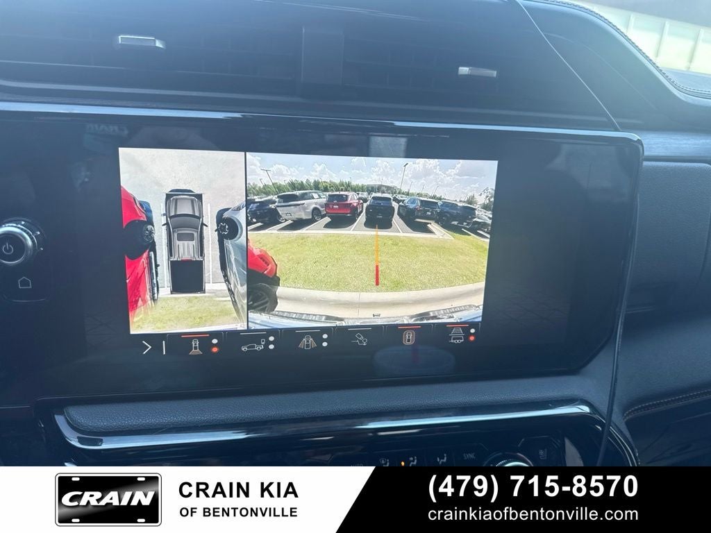 2024 GMC Sierra 1500 AT4 - 4WD / SUNROOF / CLEAN CARFAX