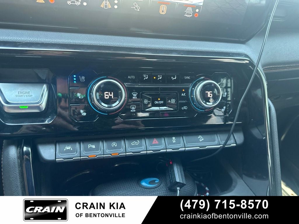 2024 GMC Sierra 1500 AT4 - 4WD / SUNROOF / CLEAN CARFAX