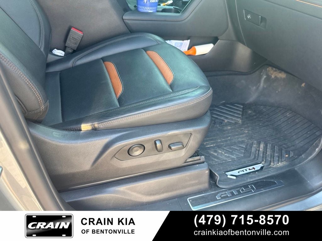 2024 GMC Sierra 1500 AT4 - 4WD / SUNROOF / CLEAN CARFAX