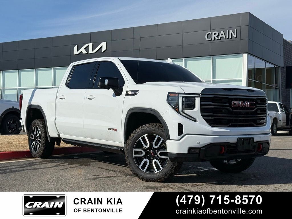 2023 GMC Sierra 1500 AT4 - 4WD / CLEAN CARFAX