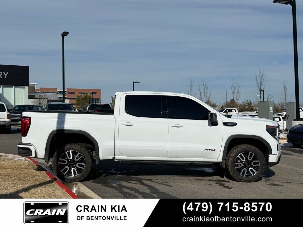 2023 GMC Sierra 1500 AT4 - 4WD / CLEAN CARFAX