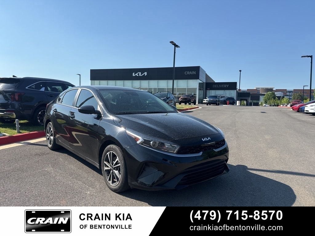 2024 Kia Forte LXS AT's photo