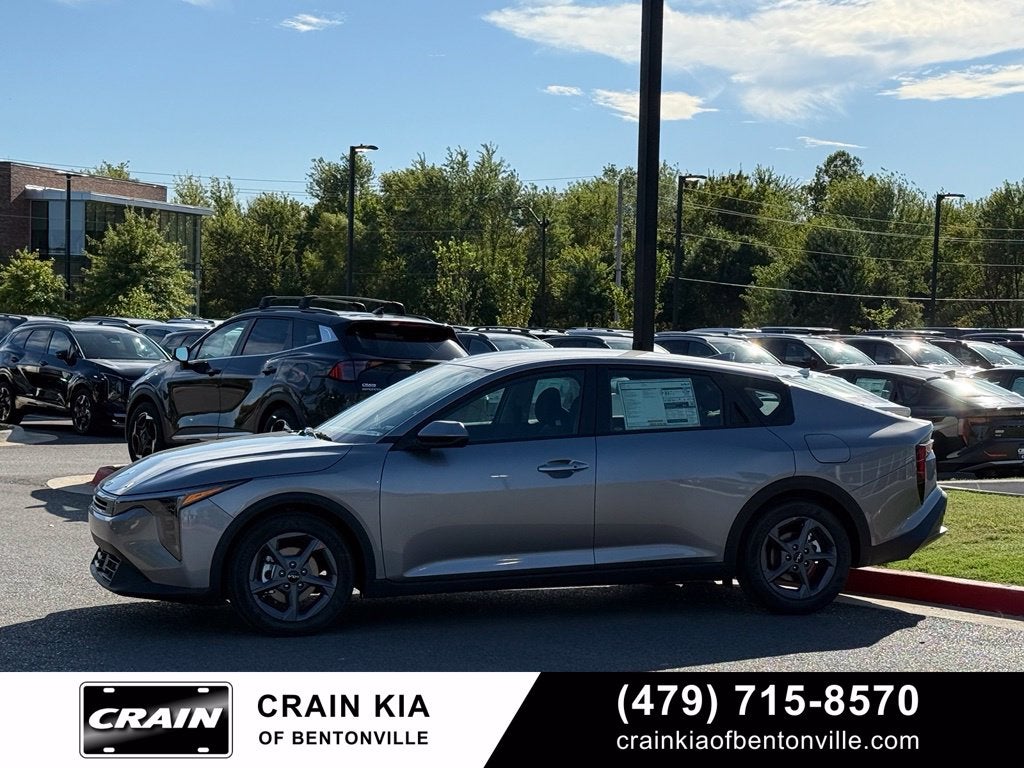 2026 Kia K4 LXS