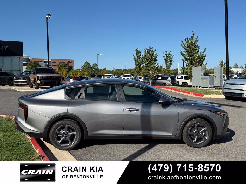 2026 Kia K4 LXS